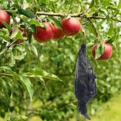 Realistic Hanging Crow Decoration, Lifelike Oversized Black Feather Crow