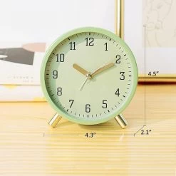 European Fashion Electronic Table Clock Simple Room Bedroom Student Mute Quartz Clock Green